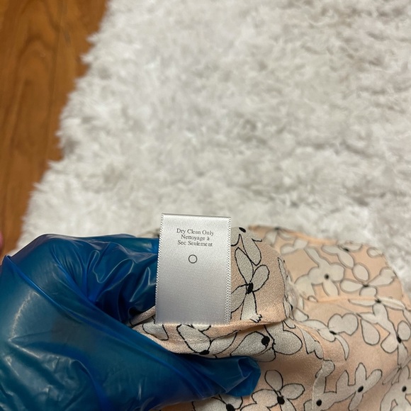 A.L.C. Silk Floral Tiered Shirt Women's Size 4 - Picture 11 of 13